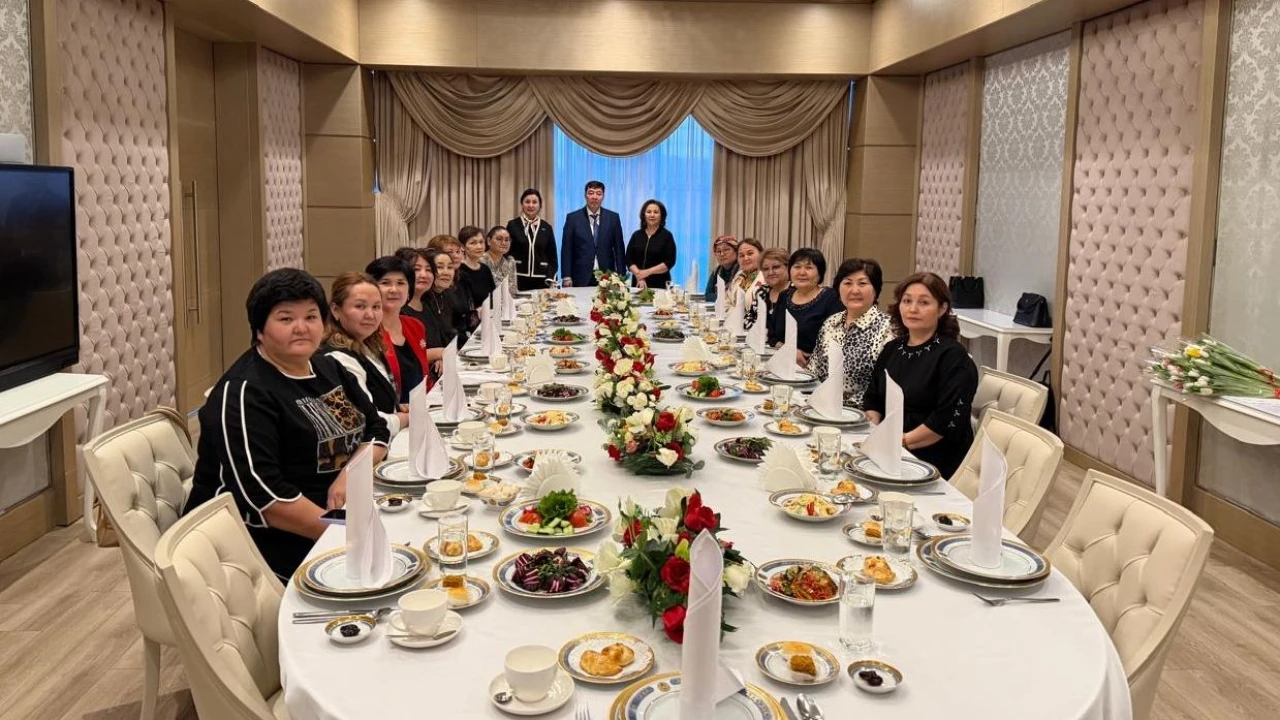 Праздничная встреча для работников Дирекции в преддверии 8 марта. 