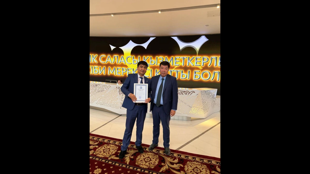 Әрдайым қозғалыстағы қызмет: Көлік жұмыскерлері күніне орай