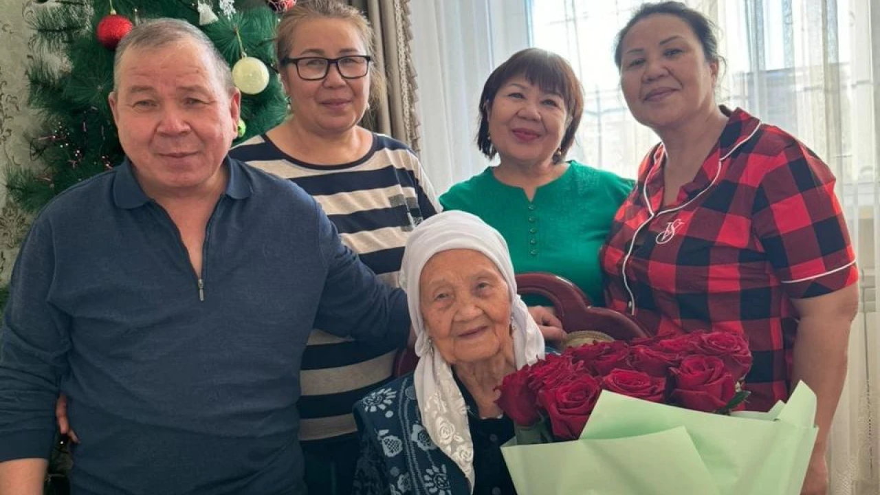 Менің әжем – Исабаева Жұмагүл Жексембекқызы